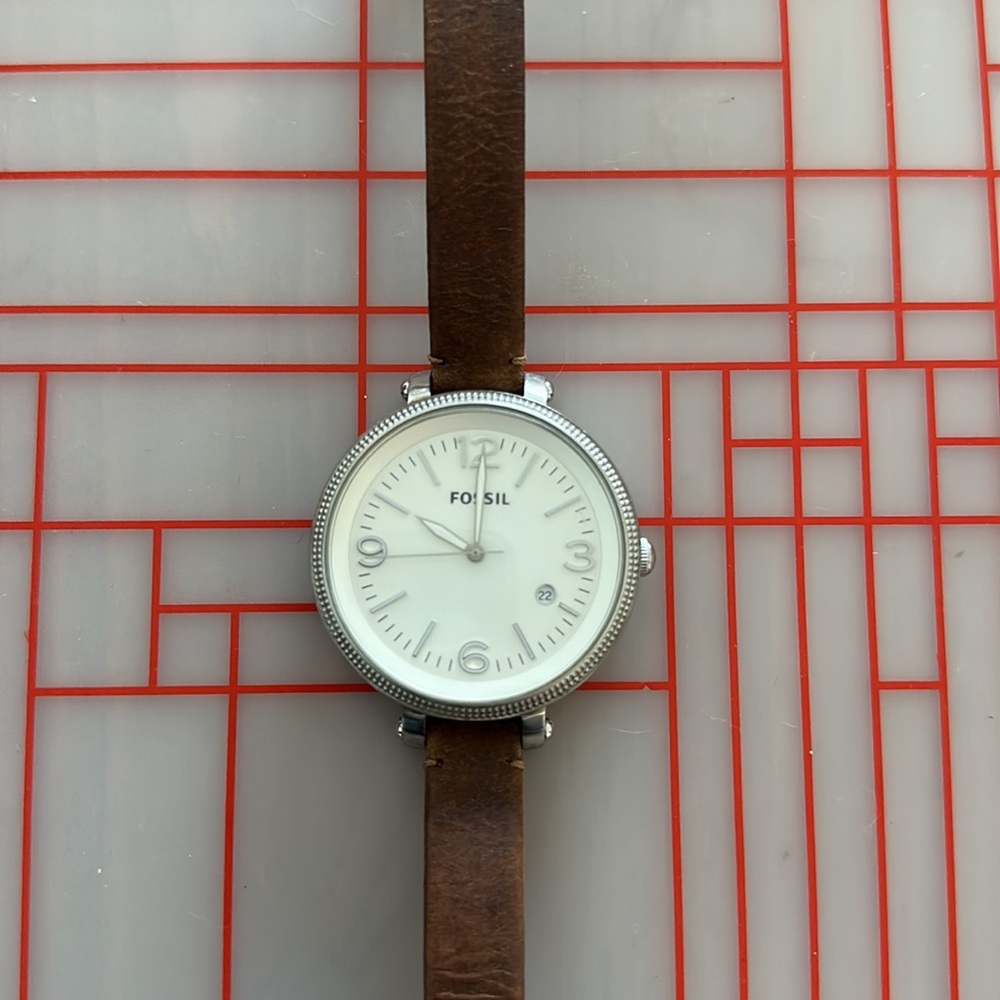 Fossil watch silver and white face genuine leather strap